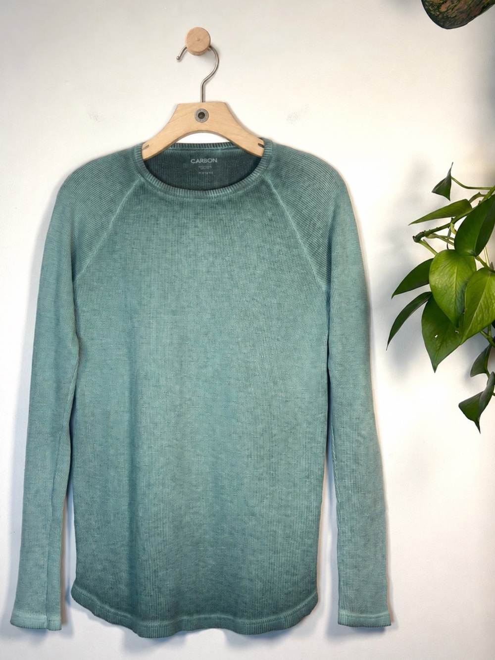 Carbon Men’s Sage Green Ombré Waffle Knit Thermal Curved Hem Shirt X-Small